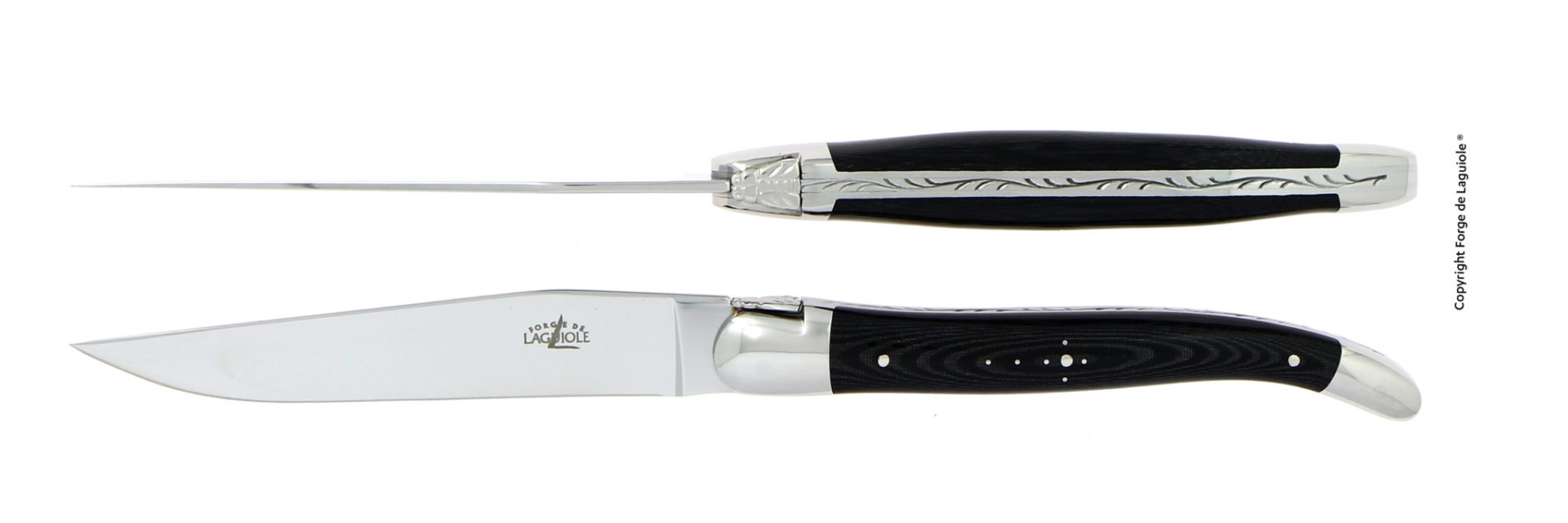 Laguiole Steakmesser mit schwarzem Griff und verziertem Rücken, hochwertiges Handwerksmesser aus Edelstahl Abbildung eines Laguiole Steakmessers mit polierter Edelstahlklinge, schwarzem Griff und graviertem Rücken, seitlich und von oben