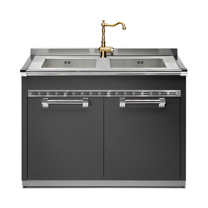 Moderne Küchenzeile mit Doppelspülbecken und goldener Armatur, grau, Edelstahl Küchenspüle mit zwei Edelstahlbecken, goldener Wasserhahn und Unterschrank in Grau