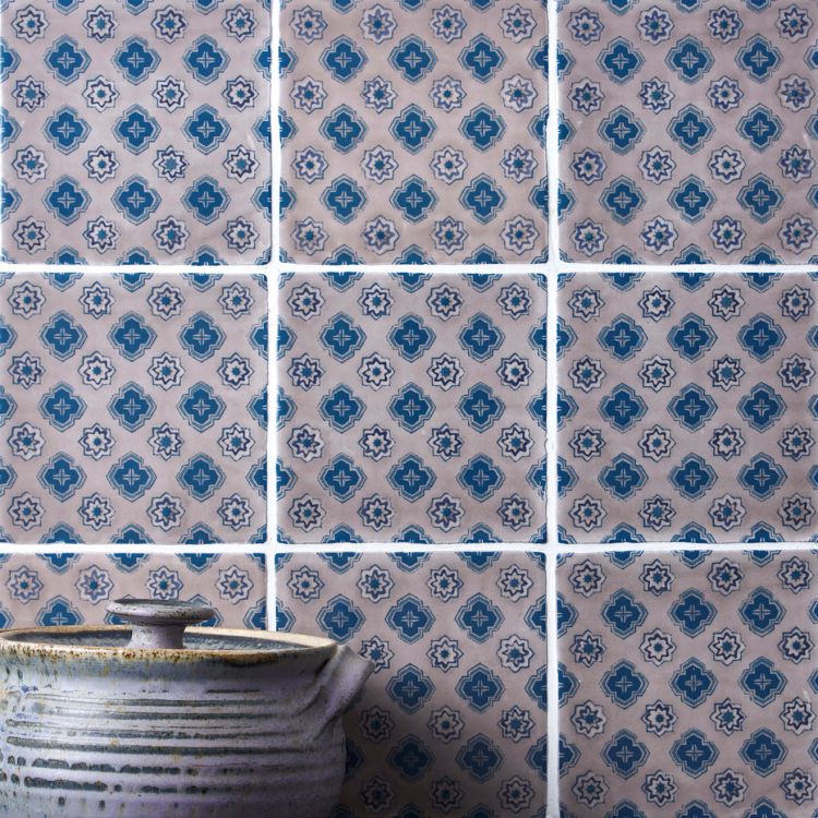 Chateaux Bourron on Truffle Keramikfliese, blaues Muster