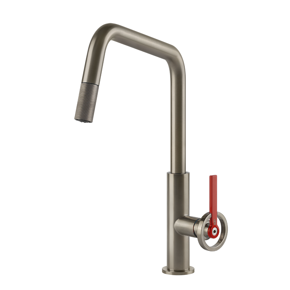 Moderne Küchenarmatur aus Edelstahl mit rotem Hebel