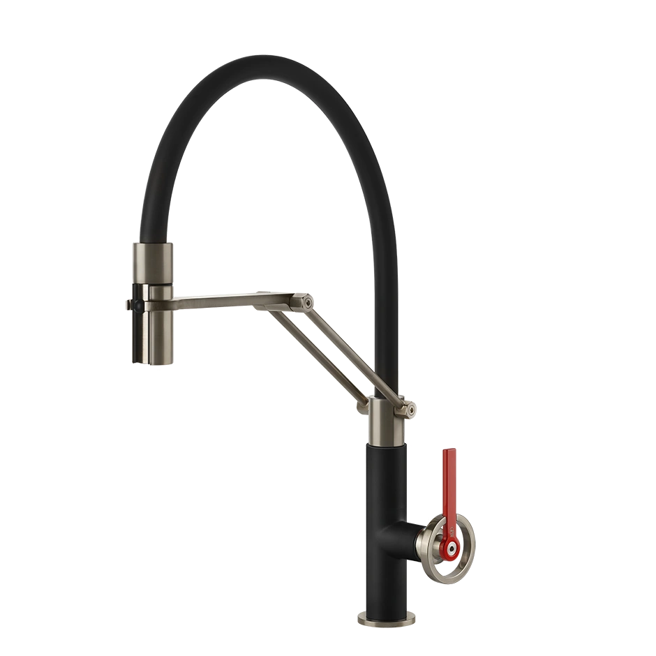 Moderne Küchenarmatur mit rotem Hebel, Schwarz/Nickel