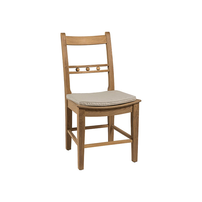 Holzstuhl mit Rückenlehne und Sitzkissen, klassisches Design, Naturholz Klassischer Holzstuhl mit bequemer Rückenlehne und hellgrauem Sitzkissen, aus Naturholz gefertigt