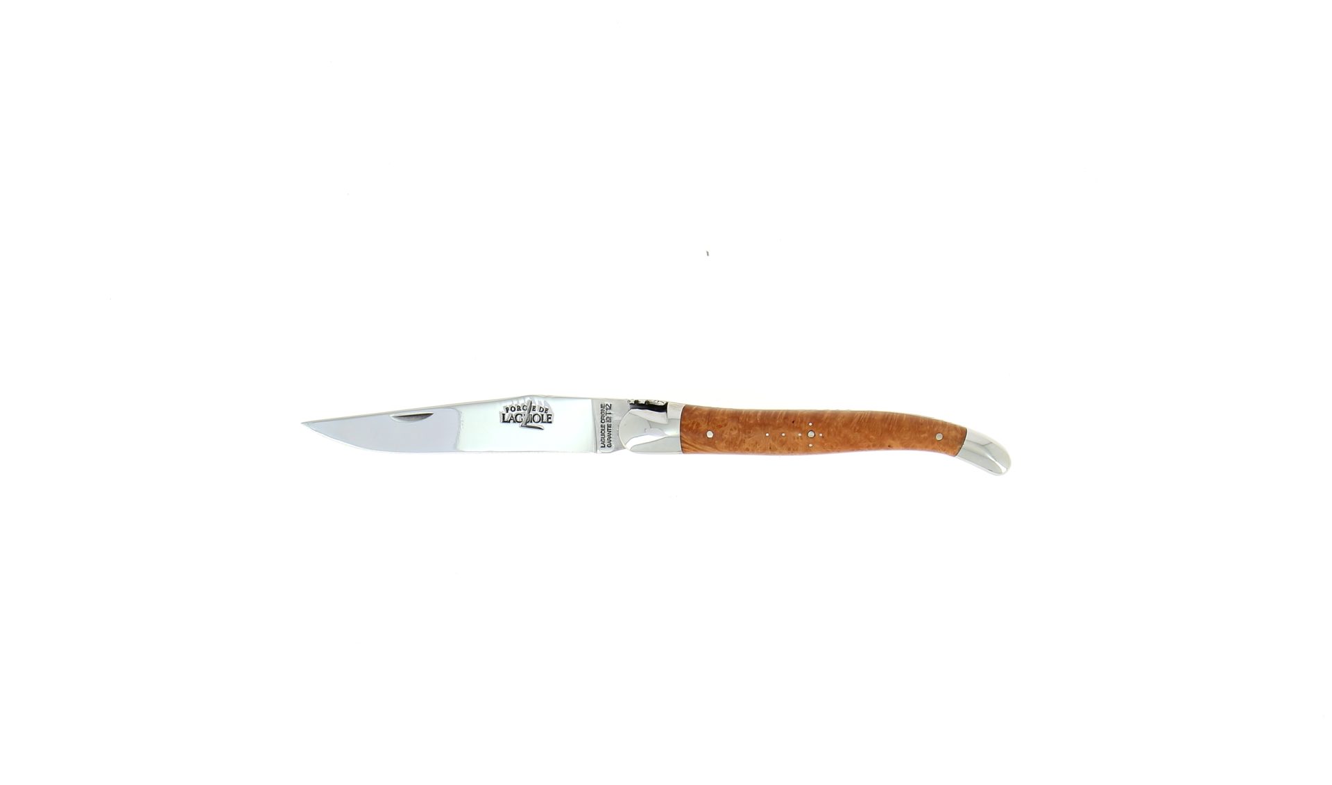 Laguiole Taschenmesser mit Holzgriff, traditionelle Form, Edelstahlklinge Klassisches Laguiole Taschenmesser mit polierter Edelstahlklinge und elegantem Griff aus Holz, seitlich abgebildet auf weißem Hintergrund