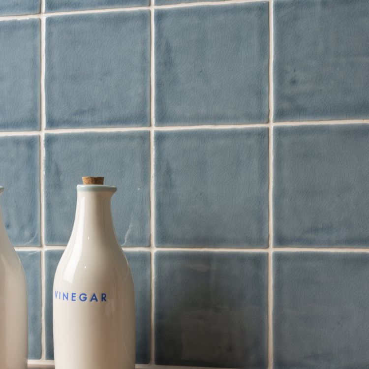 Blaue Keramik-Wandfliesen 10x10 cm, glasiert