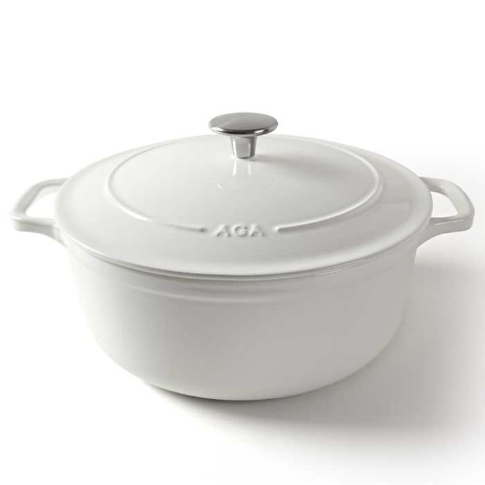 AGA Gusseisen-Bräter weiß mit Deckel, 24 cm, für Backofen und Herd geeignet Weißer AGA Gusseisen-Bräter mit Deckel und zwei Griffen, ideal zum Schmoren und Kochen