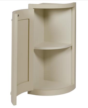 Eckschrank aus Holz mit offener Tür und zwei Ablageflächen, cremefarben Cremefarbener Eckschrank aus Holz mit geöffneter Tür und zwei Fächern, perfekt für die platzsparende Aufbewahrung in kleinen Räumen