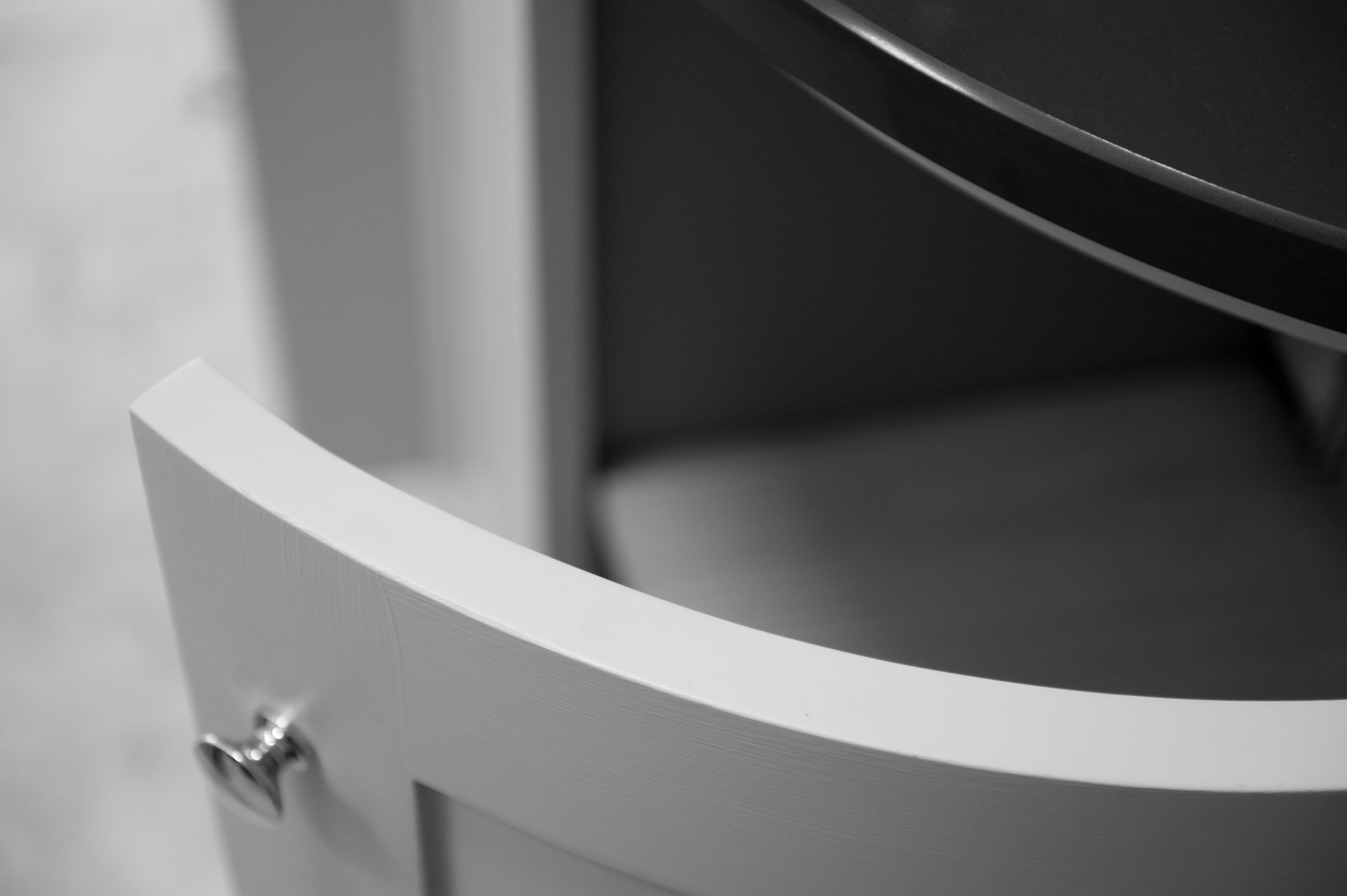 Gerundeter Schrank 40cm Gerundeter Schrank 40cm