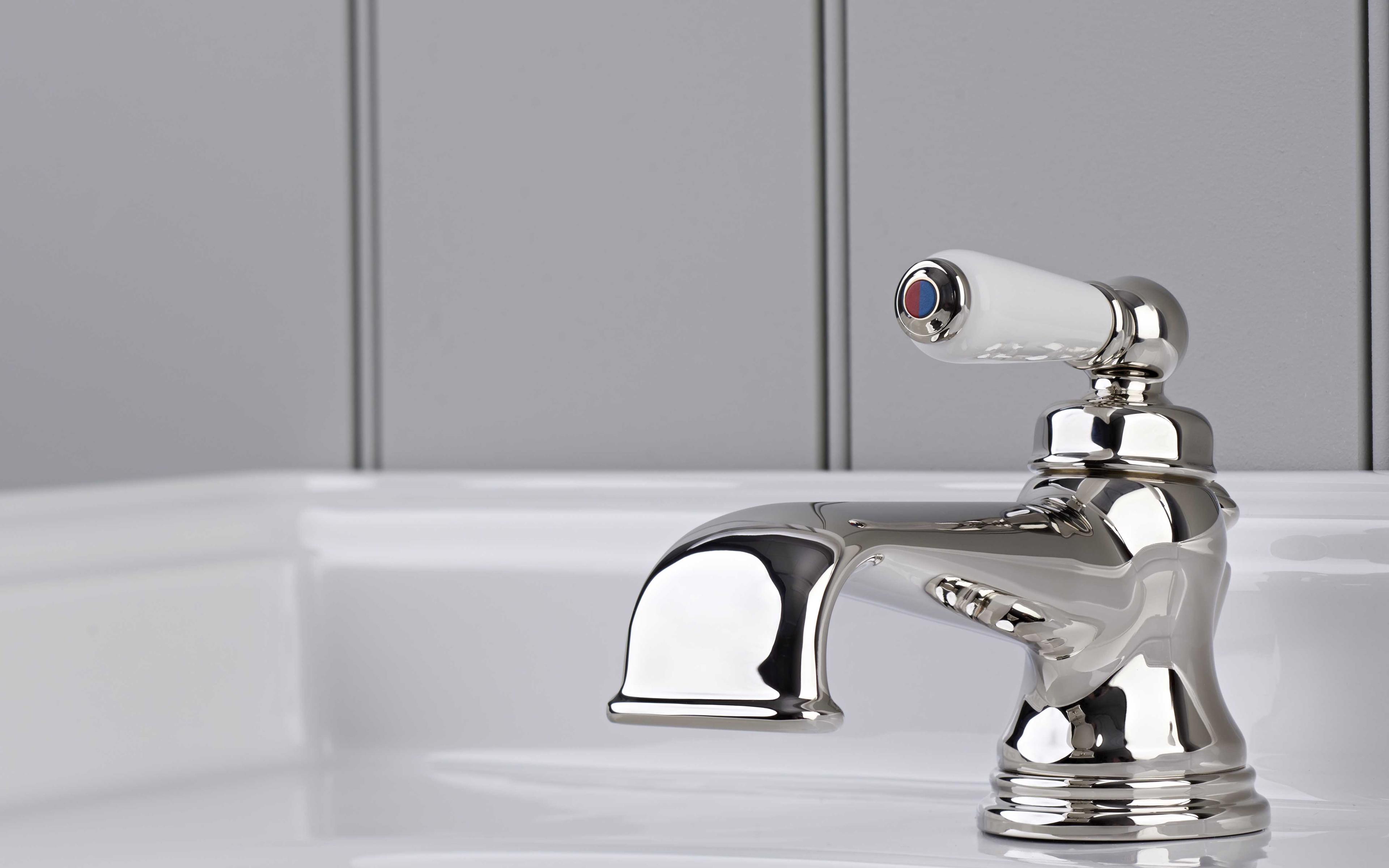 3670-traditional-single-lever-basin-mixer-nickel-copy.jpg?ts=1789556211