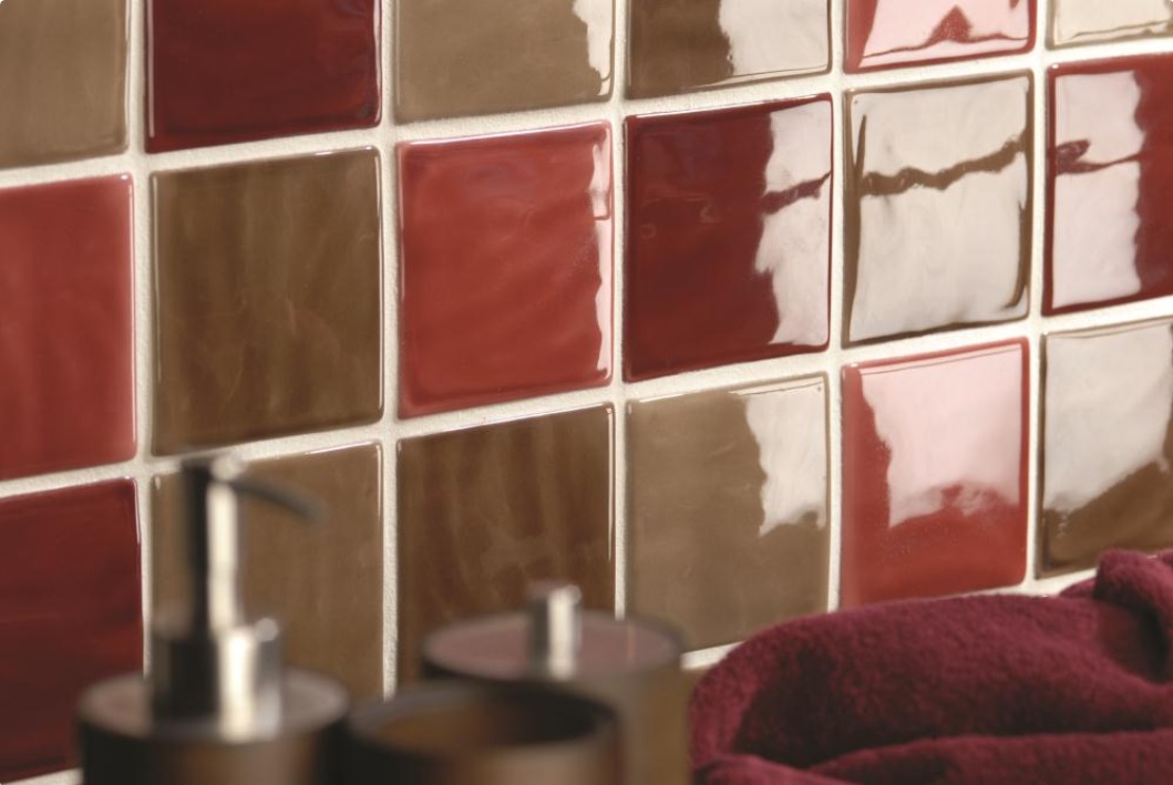 Classic New Burgundy, FIELD TILE
