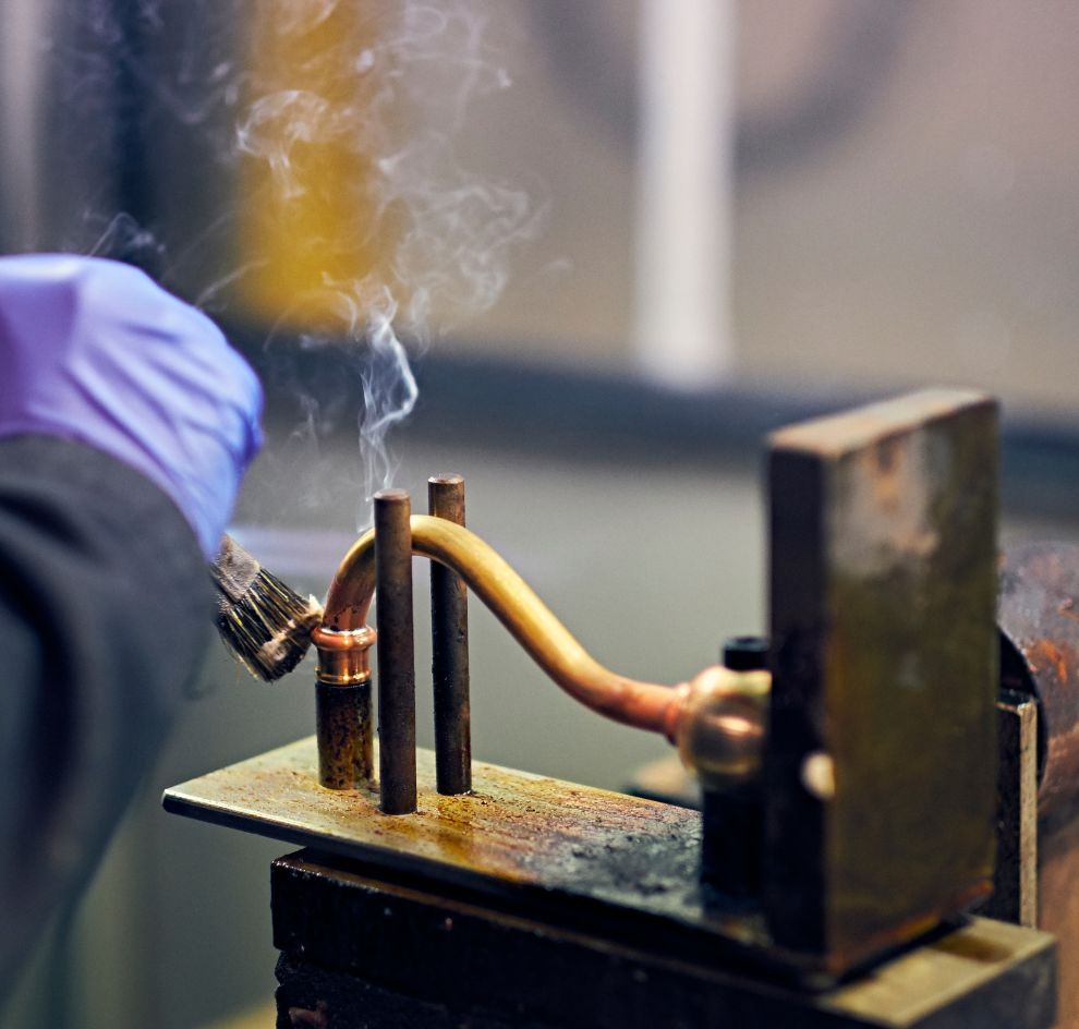 Kupferrohr wird verlötet