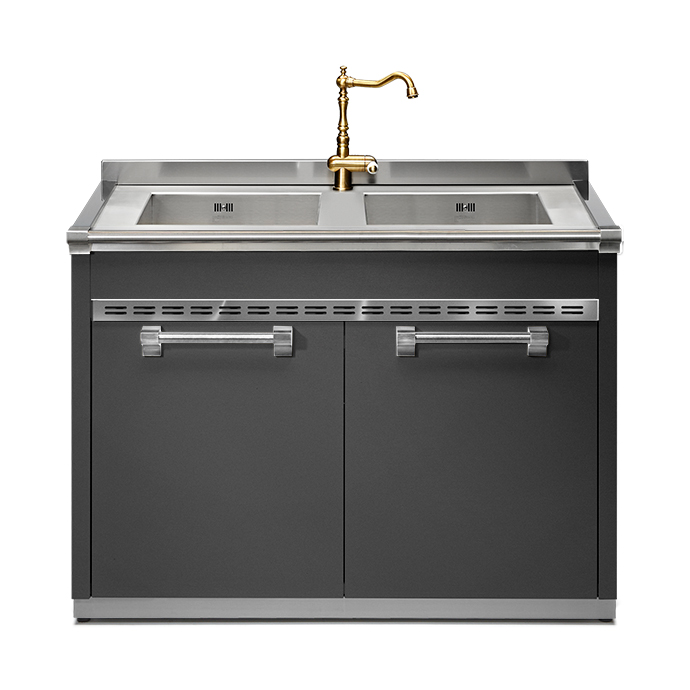 Moderne Küchenspüle mit Doppelbecken, Unterschrank und goldener Armatur – stilvolles Küchenmöbel Küchenschrank mit zwei Edelstahl-Spülbecken und goldfarbener Armatur, schwarze Fronten, moderne Optik