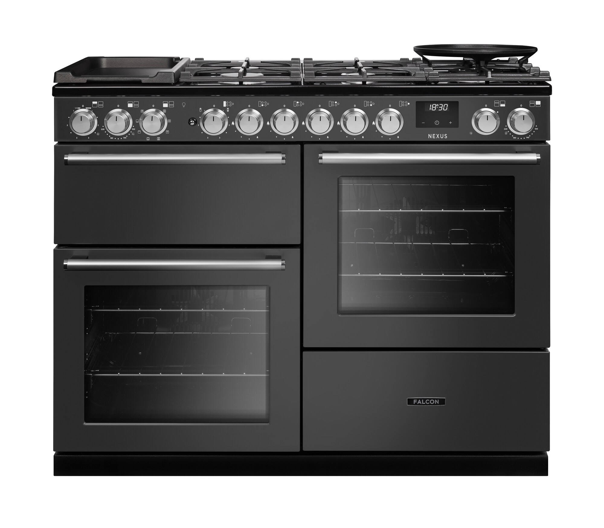 Schwarzer Falcon Nexus 110 Range Cooker mit Gas-Kochfeld, Wokbrenner und Griddle; zwei geräumige Backöfen mit Sichtfenster plus separater Grill – hochwertiger Standherd für vielseitiges Kochen und Backen.