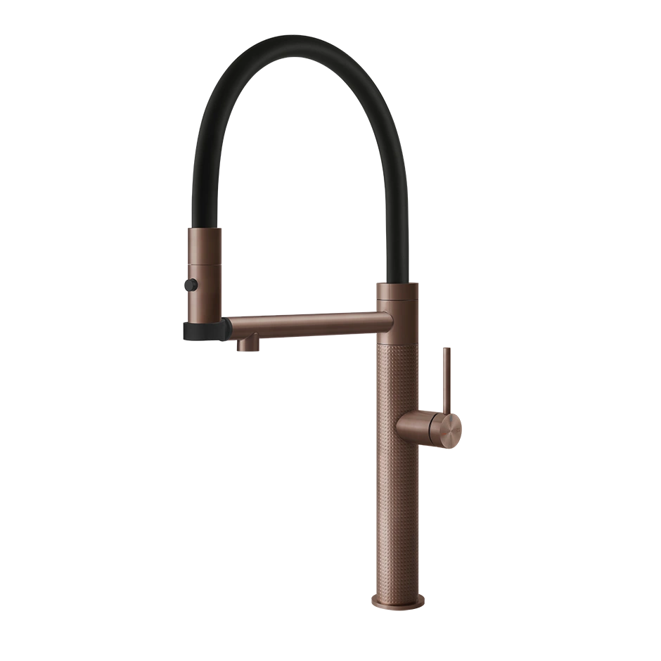 Moderne Küchenarmatur in Kupfer, flexibler Brauseschlauch