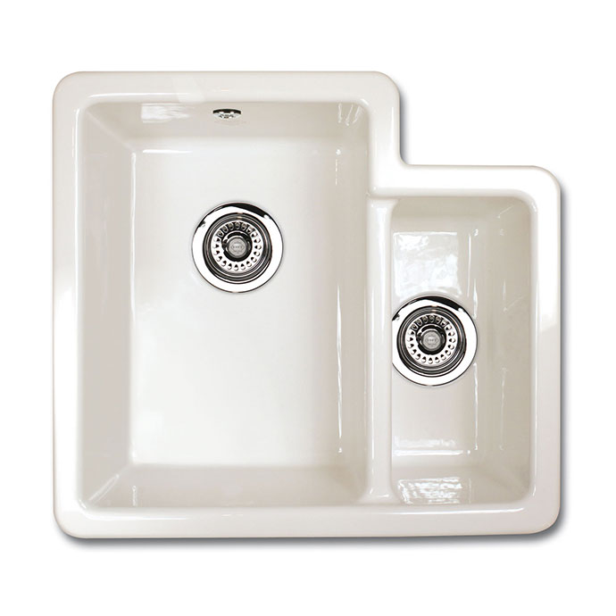 Keramikspüle Doppelbecken, Eckspüle in Weiß, moderne Küchenspüle mit zwei Becken Weiße Eckspüle aus Keramik mit zwei Becken und Abflüssen, geeignet für moderne Küchen